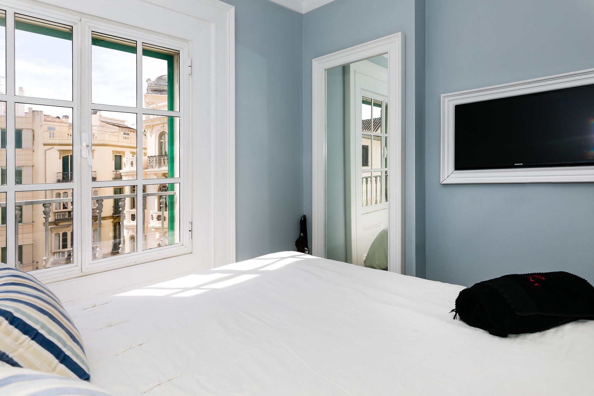 3 Bedrooms Luxury Penthouse With Views. The Location In Apartment Málaga